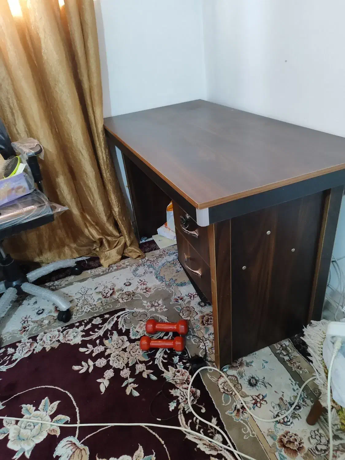 فروش میز و صندلی اداری چوب ام دی اف|مبلمان اداری|خرم‌آباد, |دیوار