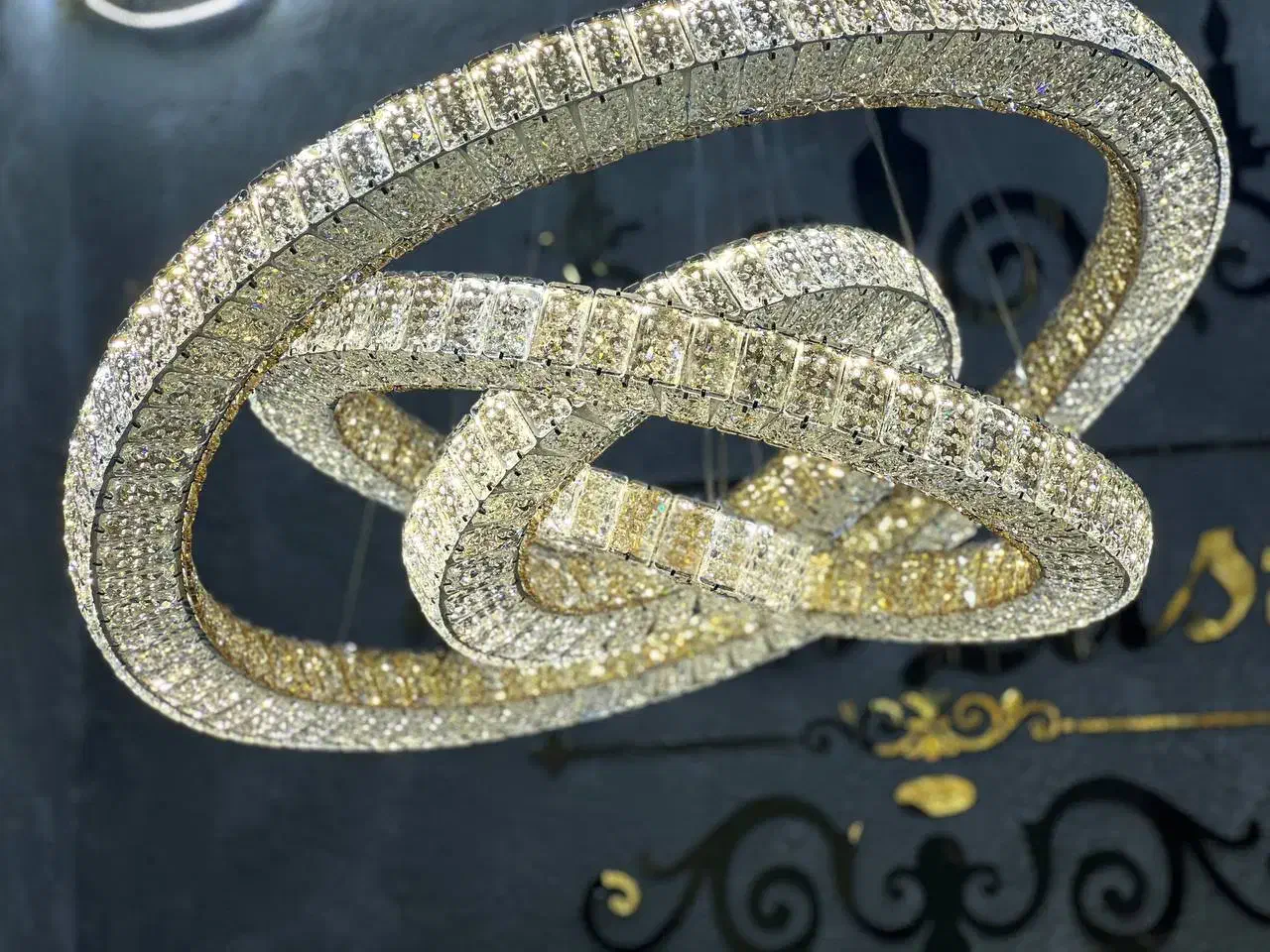 لوستربه صرفه و اقتصادی تحویل فوری|لوستر و چراغ آویز|کرج, کمال‌شهر|دیوار