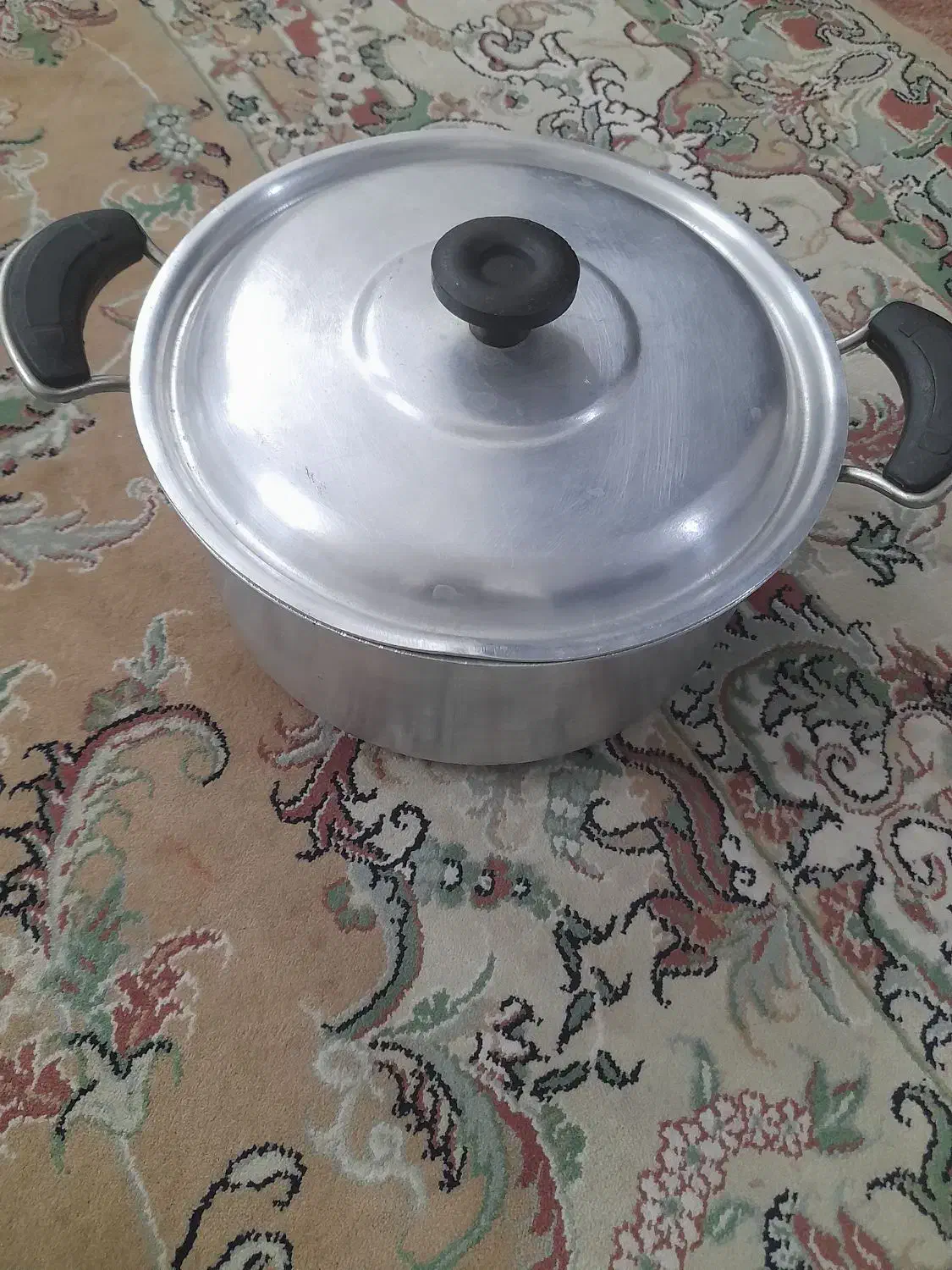 سلام یک عدد قابلمه روحی درحد نو|ظروف پخت‌وپز|قم, علی آباد سعدگان|دیوار