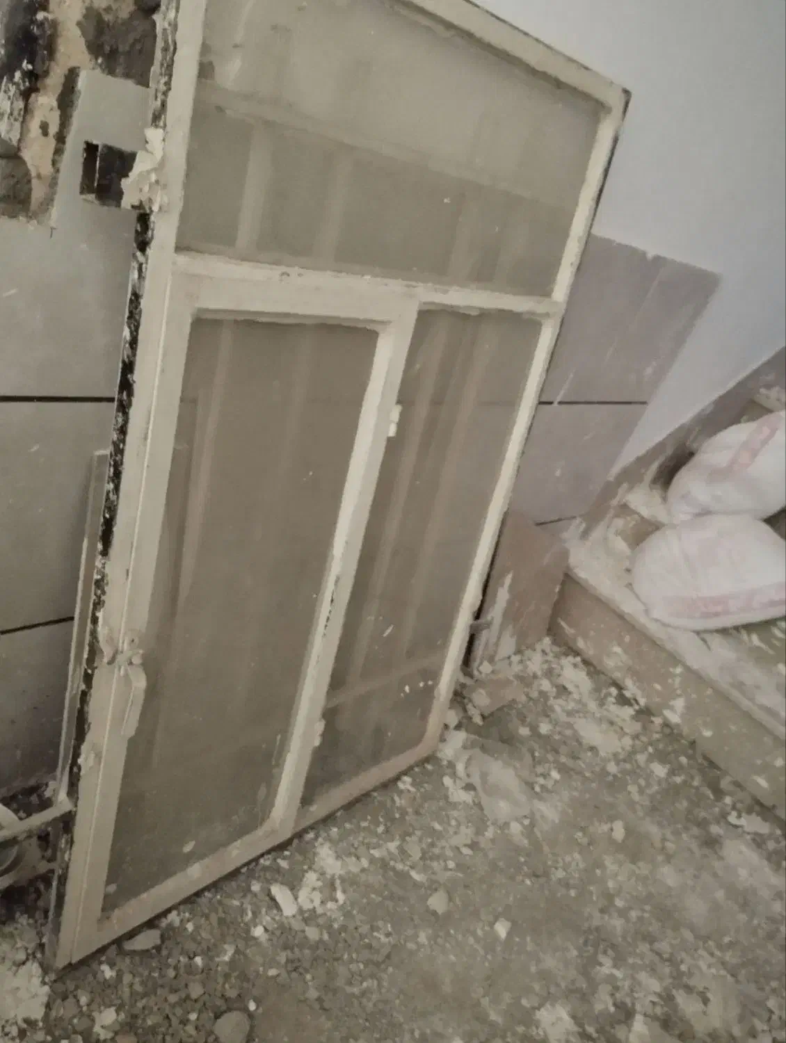 پنجره دوجداره و آهنی|مصالح و تجهیزات ساختمان|تربتحیدریه, حسنی بالا|دیوار