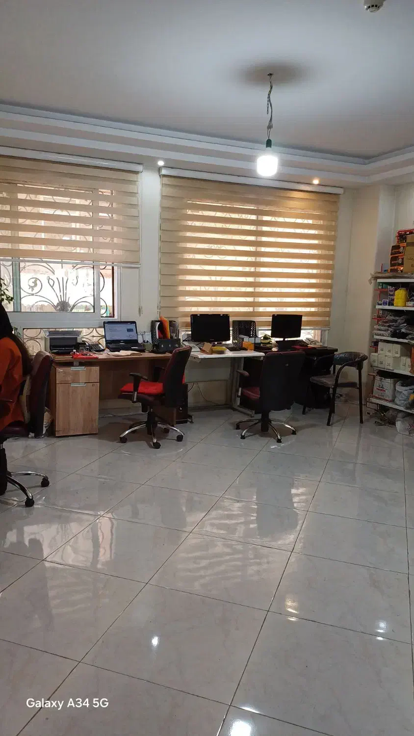 کارگر انبار و فاکتور جمع کن|استخدام خدمات فروشگاه و رستوران|تهران, بهارستان|دیوار