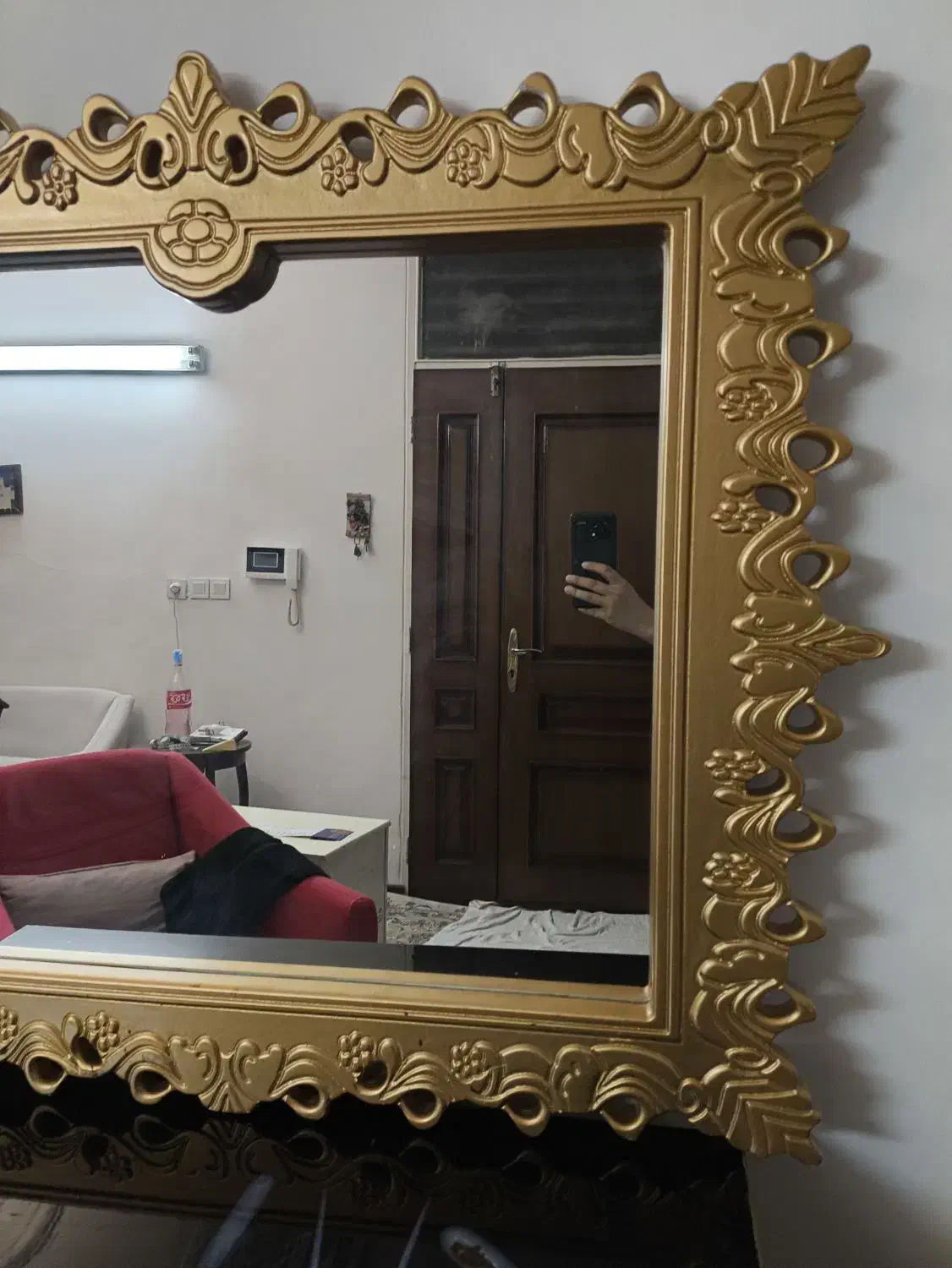 آینه بزرگ|آینه|تهران, ستارخان|دیوار