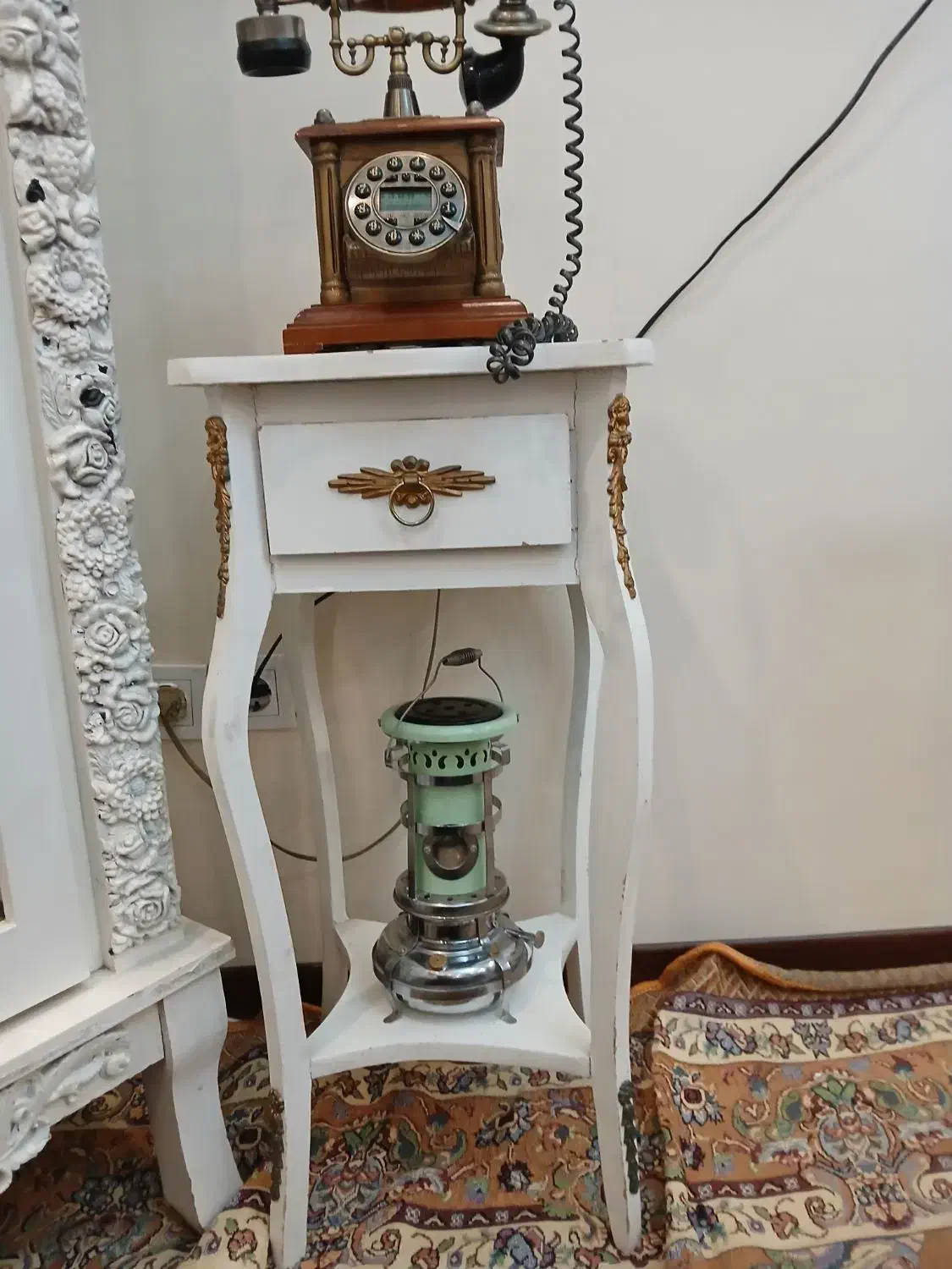 میز تلفن|میز تلفن|تهران, خاک سفید|دیوار