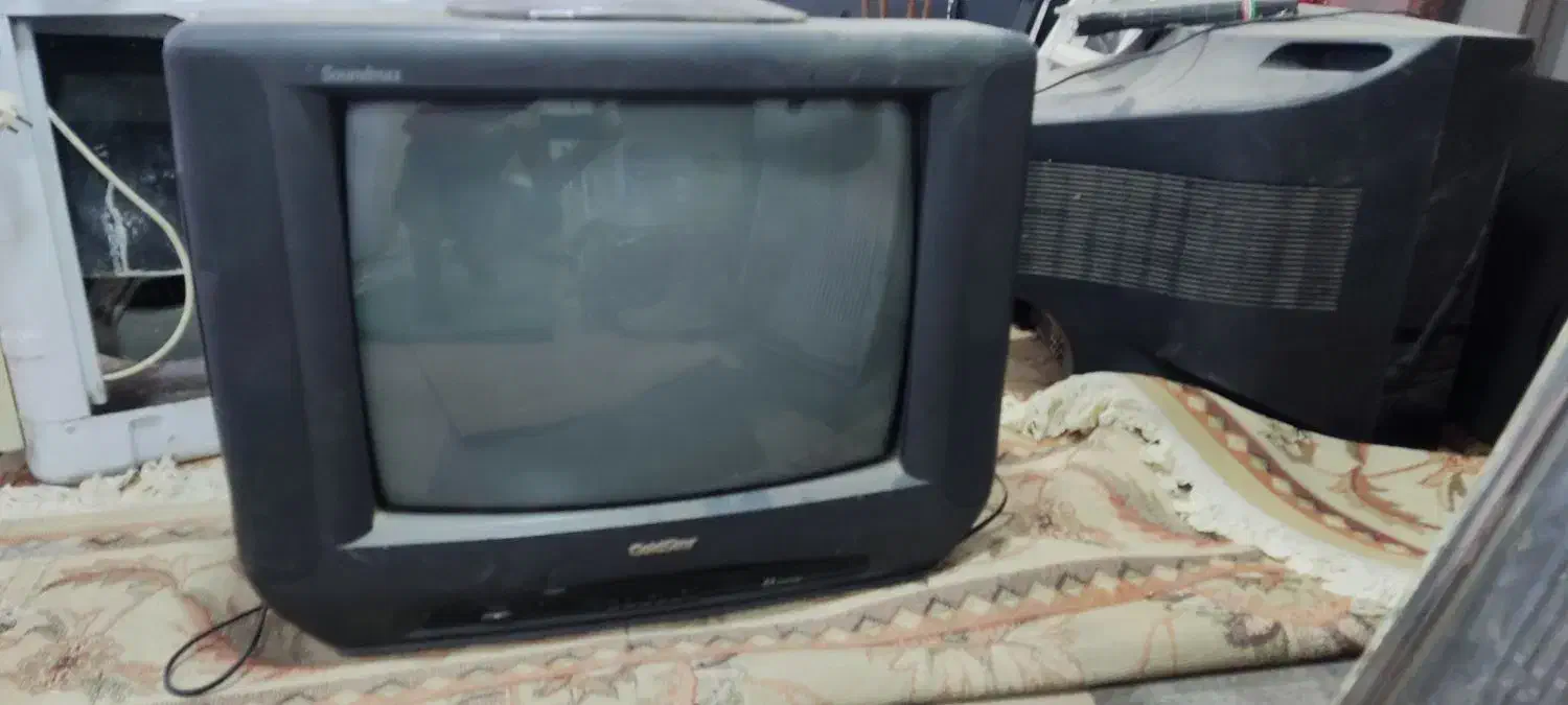 تلویزیون قدیمی|تلویزیون و پروژکتور|سلماس, |دیوار