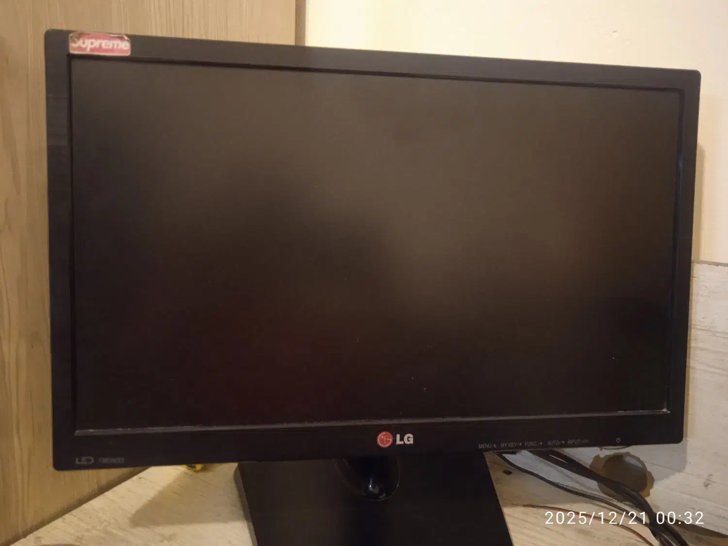 مانیتور 19 اینج الجی (LED)|قطعات و لوازم جانبی رایانه|تبریز, |دیوار