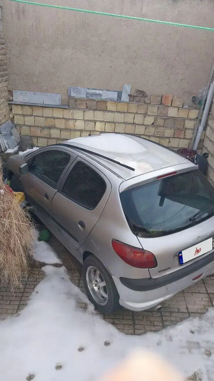 206تیپ 2مدل 82|خودرو سواری و وانت|نهاوند, |دیوار