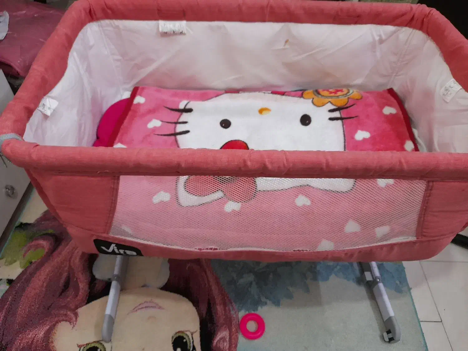 تخت کنار مادر نوزادی|تخت و صندلی بچه|کرج, بنیاد|دیوار