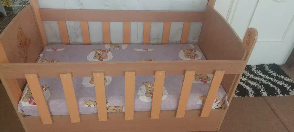 تخت کمد ویترین|تخت و سرویس خواب|شهرکرد, |دیوار