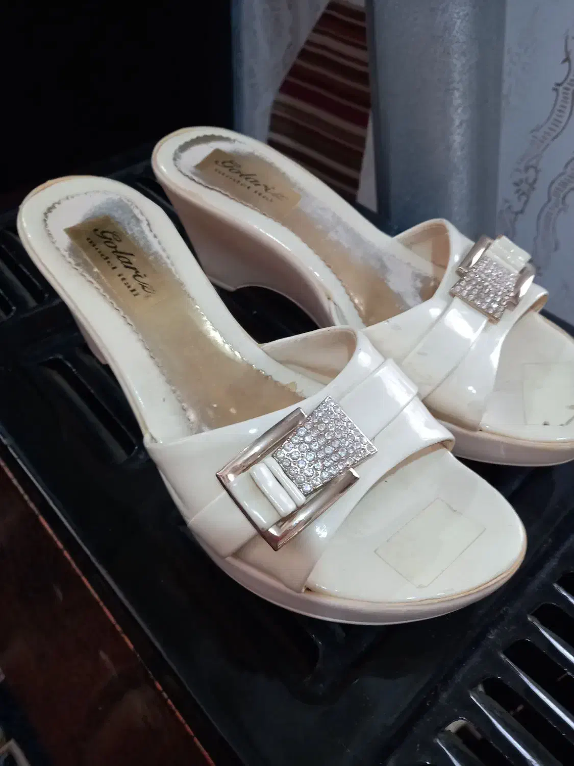 یک عدد  دمپایی مجلسی|کیف، کفش، کمربند|مشهد, کوی سیدی|دیوار