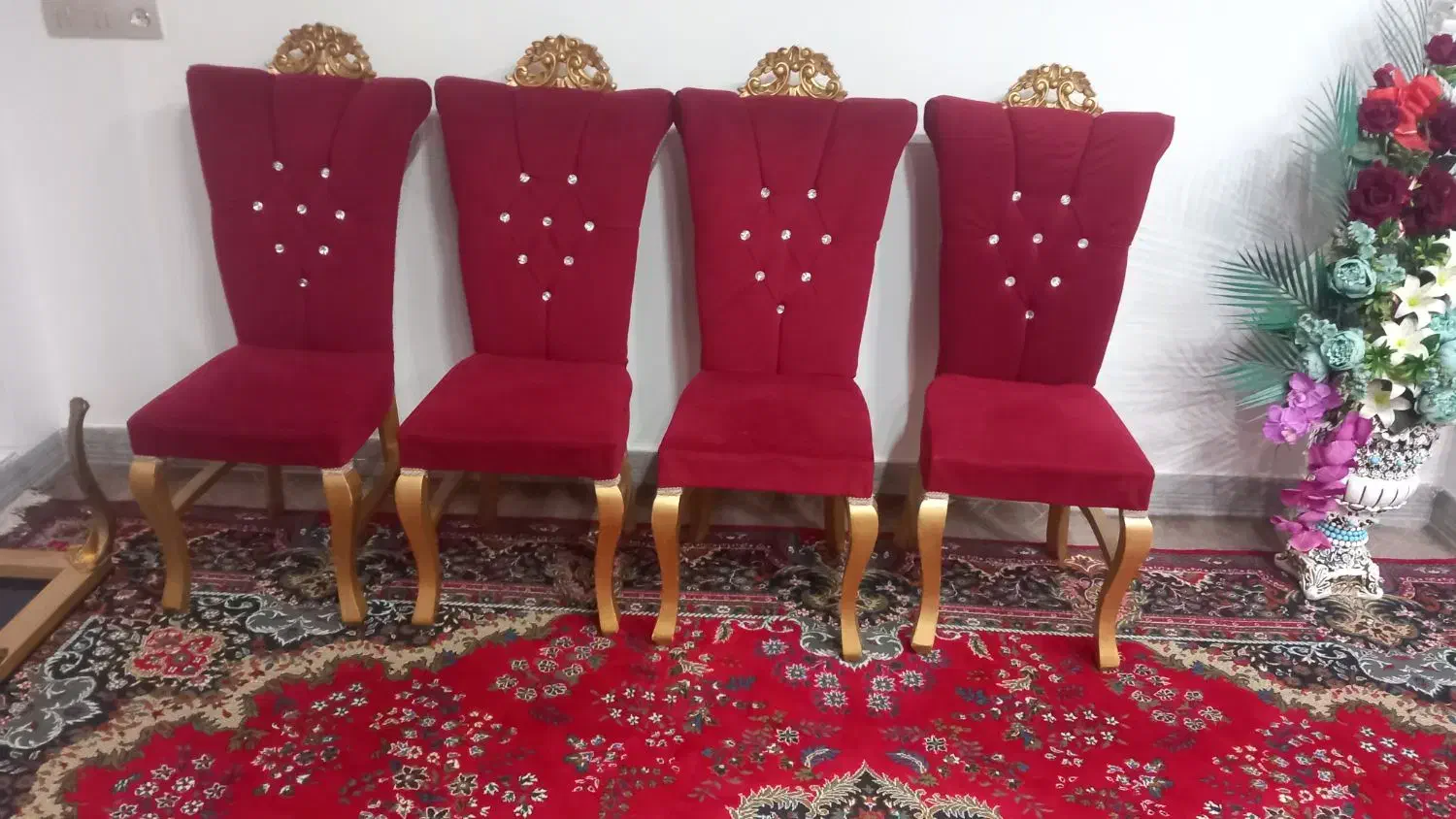 نهارخوری|میز و صندلی غذاخوری|بناب, |دیوار