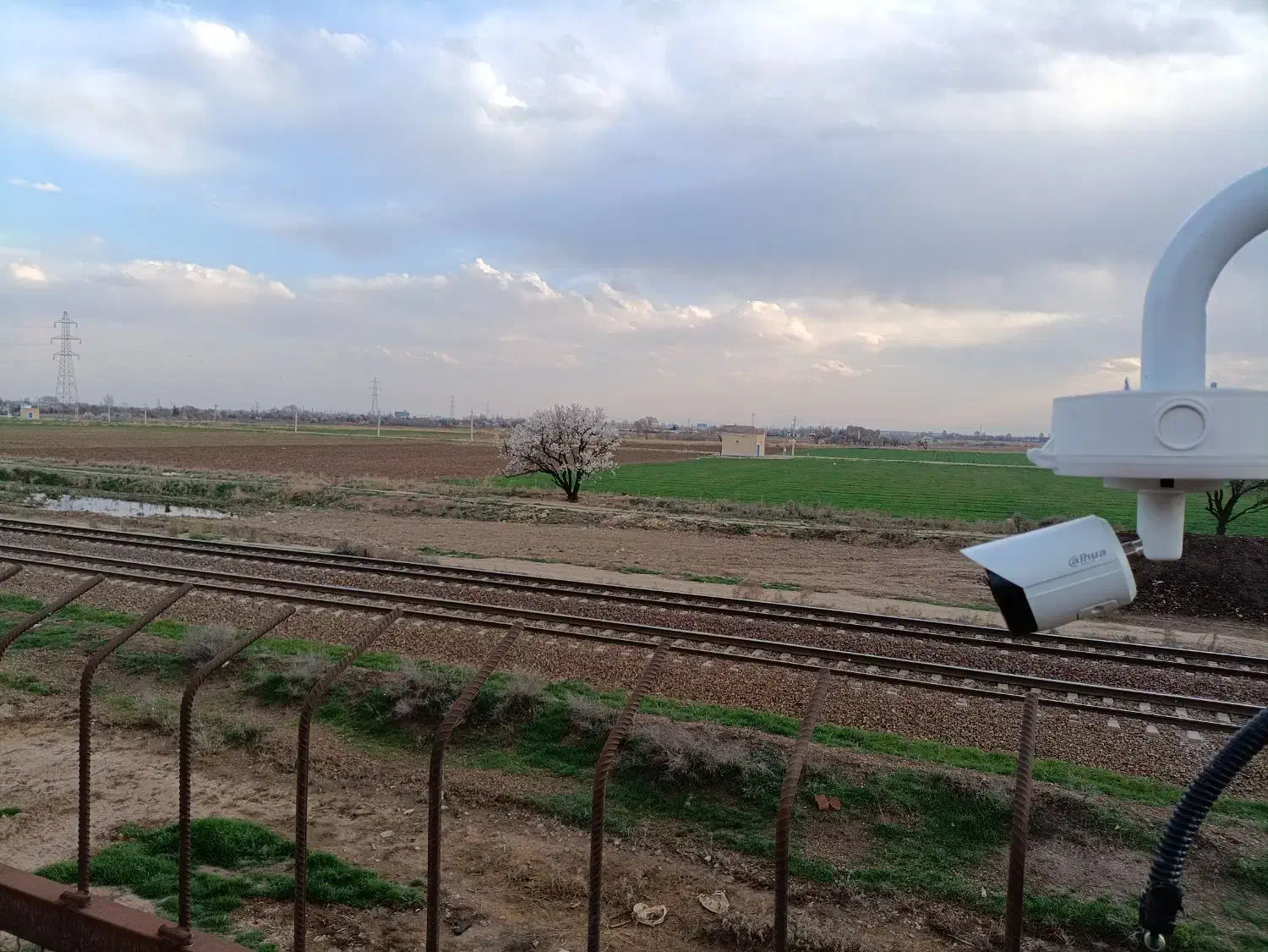 نصب و فروش دوربین مداربسته dauha|دوربین مداربسته|مهرگان, |دیوار