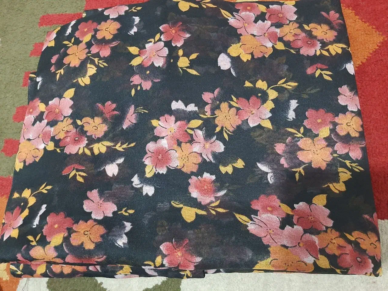 بولیز و دامن|لباس|زنجان, |دیوار