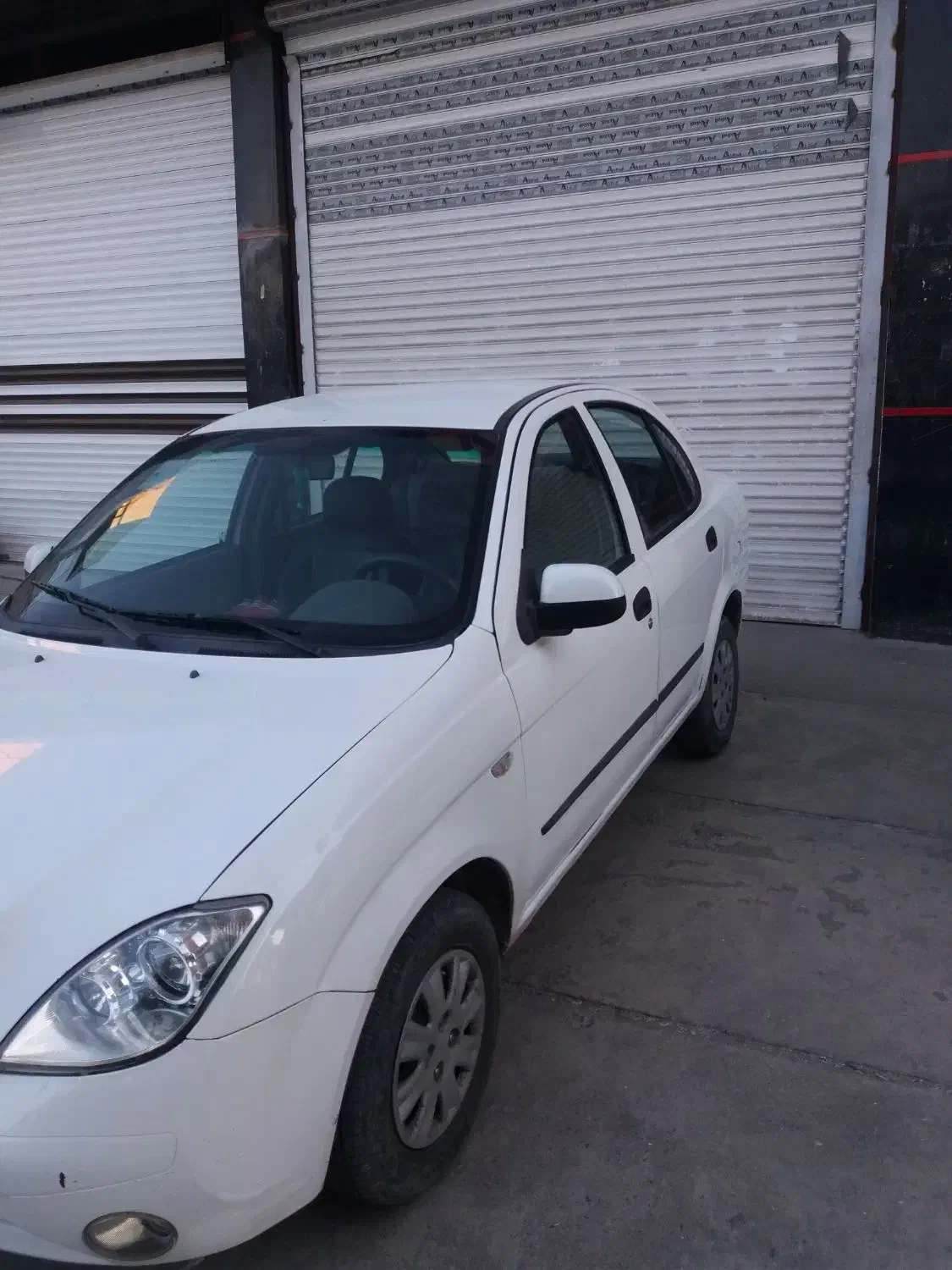 تیبا سفید 98 دوگانه|خودرو سواری و وانت|کرمانشاه, |دیوار