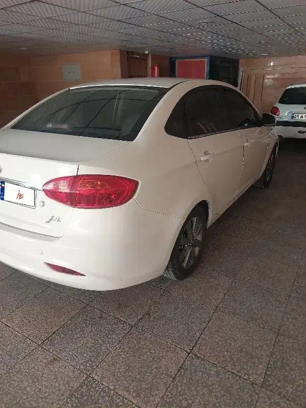 جک J4 مدل 1403|خودرو سواری و وانت|شیراز, ریشمک|دیوار