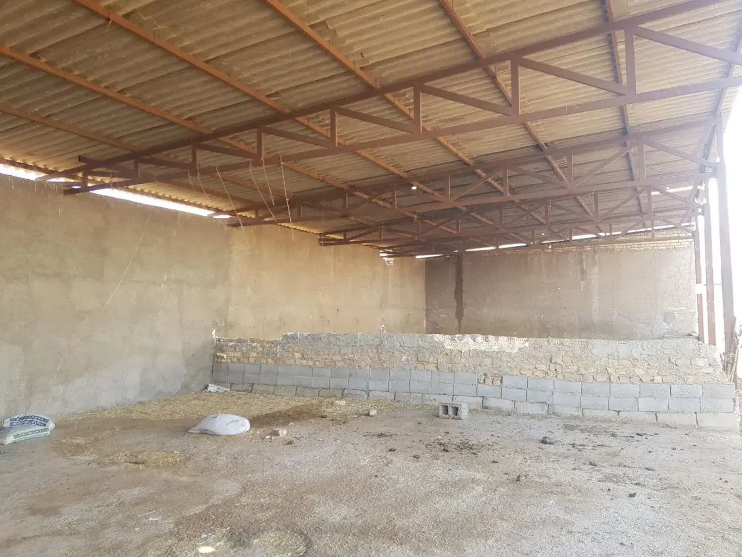 گاوداری ۵ هزار متری (فروش و معاوضه)با تمام مجوازات|فروش زمین و ملک کلنگی|شاهین‌شهر, حافظ جنوبی|دیوار