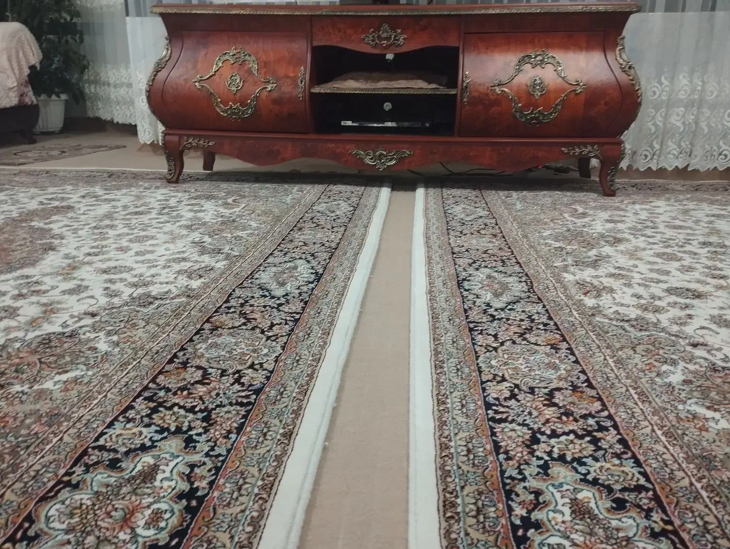 میز تلبزیون|میز تلویزیون|شاهین دژ, |دیوار