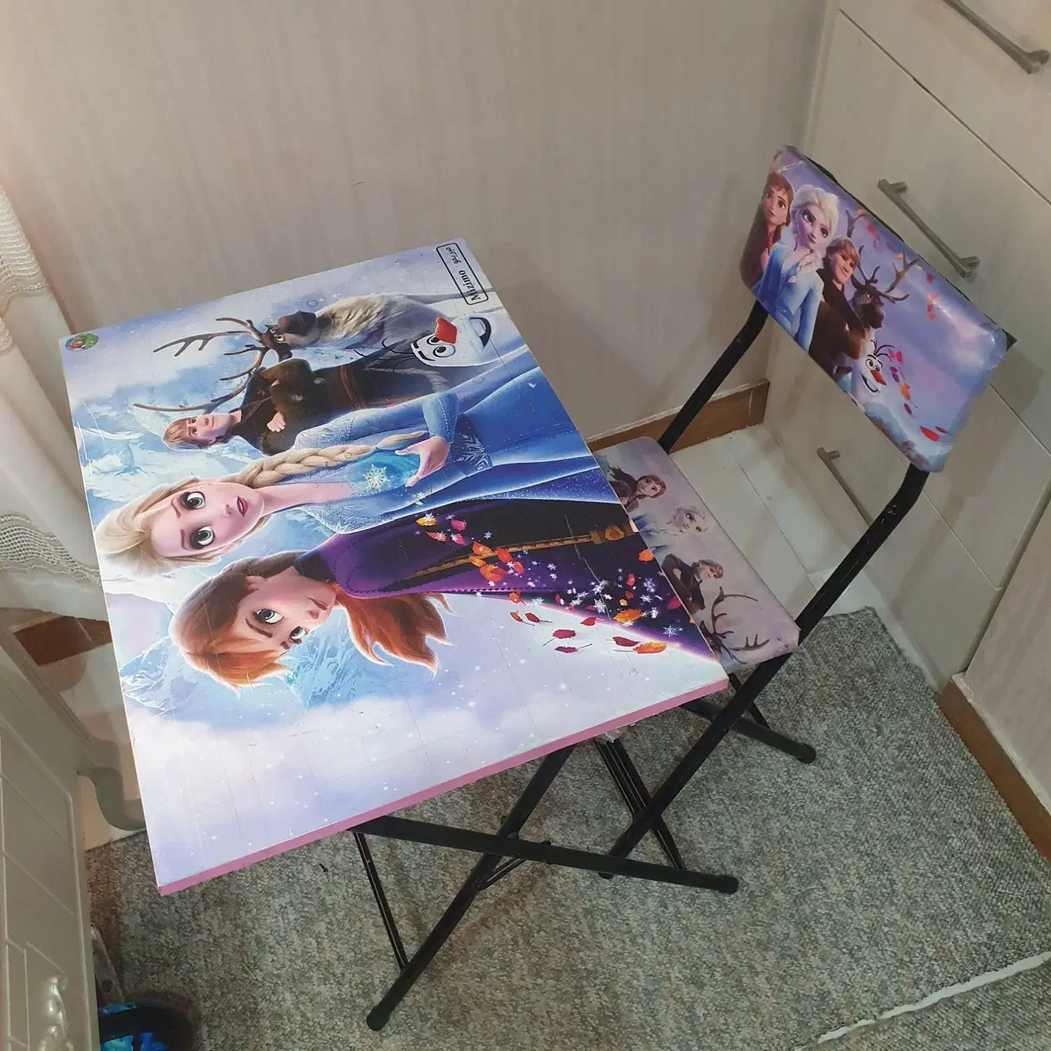 میز تحریر و نیمکت السا و آنا/ صندلی پایه فلزی کودک|اسباب و اثاث بچه|تهران, امیریه|دیوار