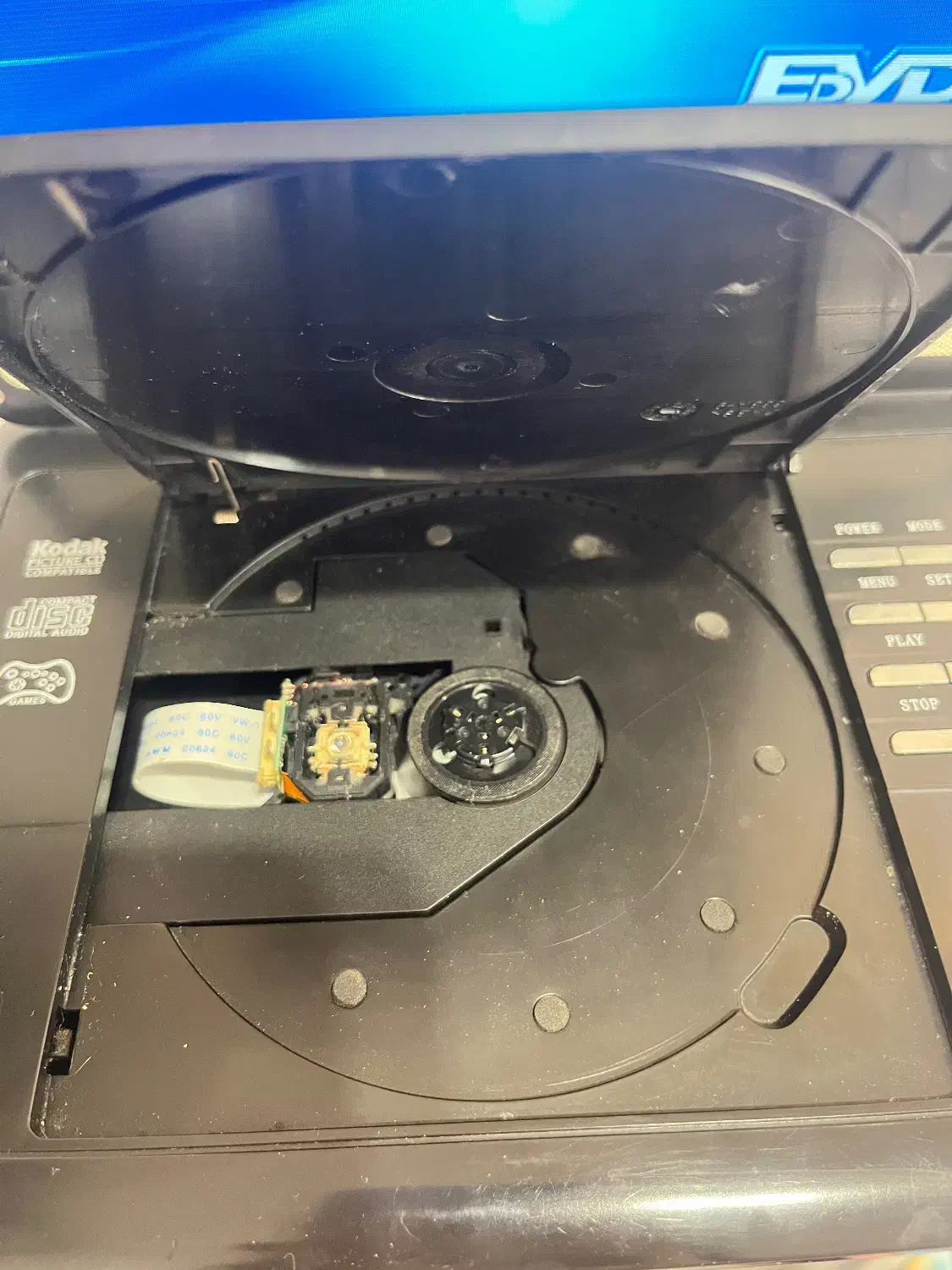 تلویزیون و پخش کننده دی وی دی و گیم مموری خور|پخشکننده DVD و ویدیو|بندرعباس, |دیوار