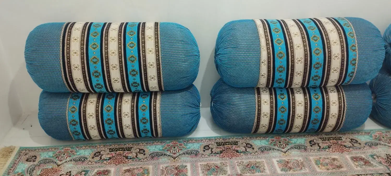 بالشت کمری بزرگ و عالی|رختخواب، بالش، پتو|ایرانشهر, |دیوار