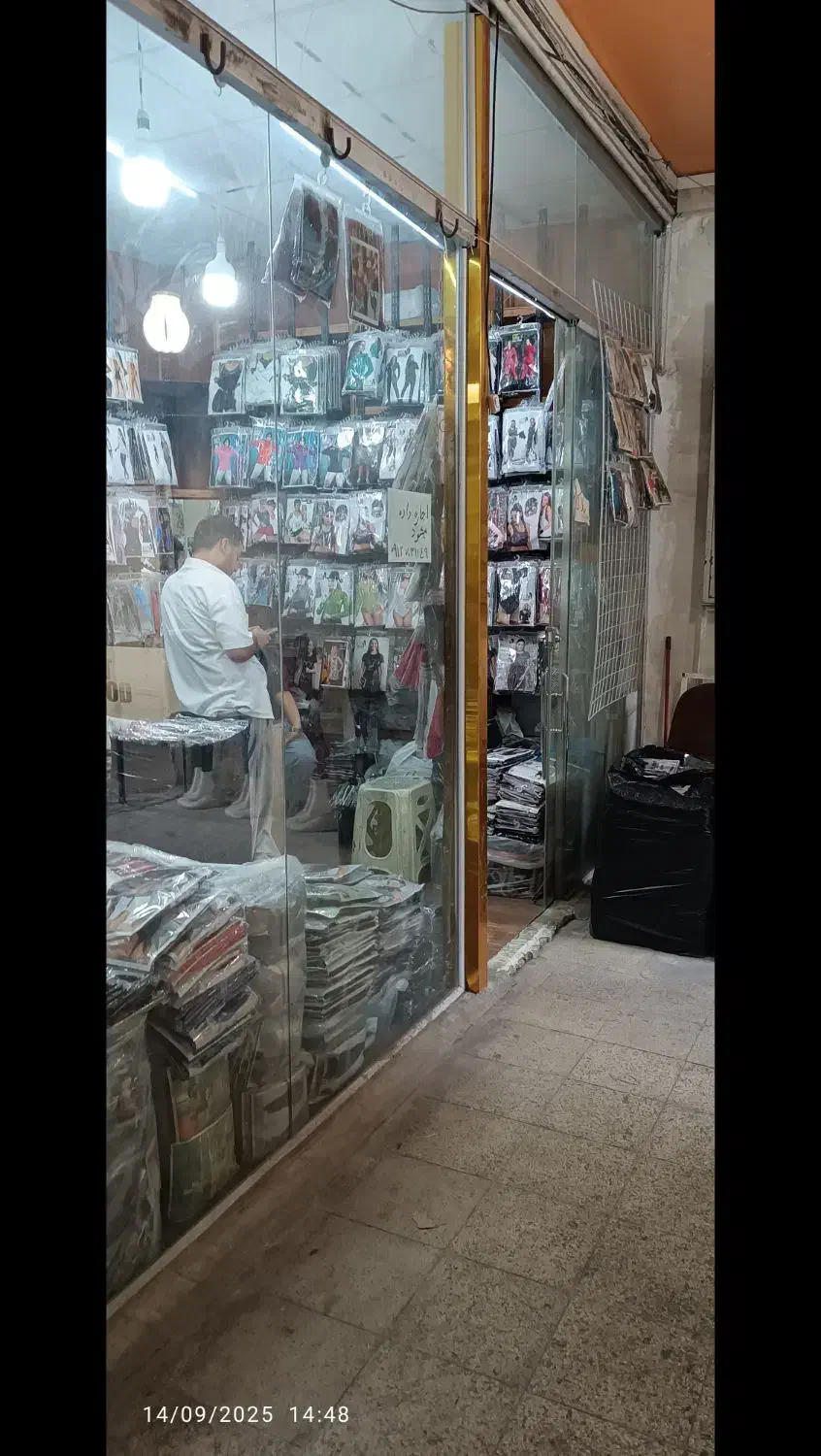 بازار عباس آباد 17متر|اجارهٔ مغازه و غرفه|تهران, بازار|دیوار