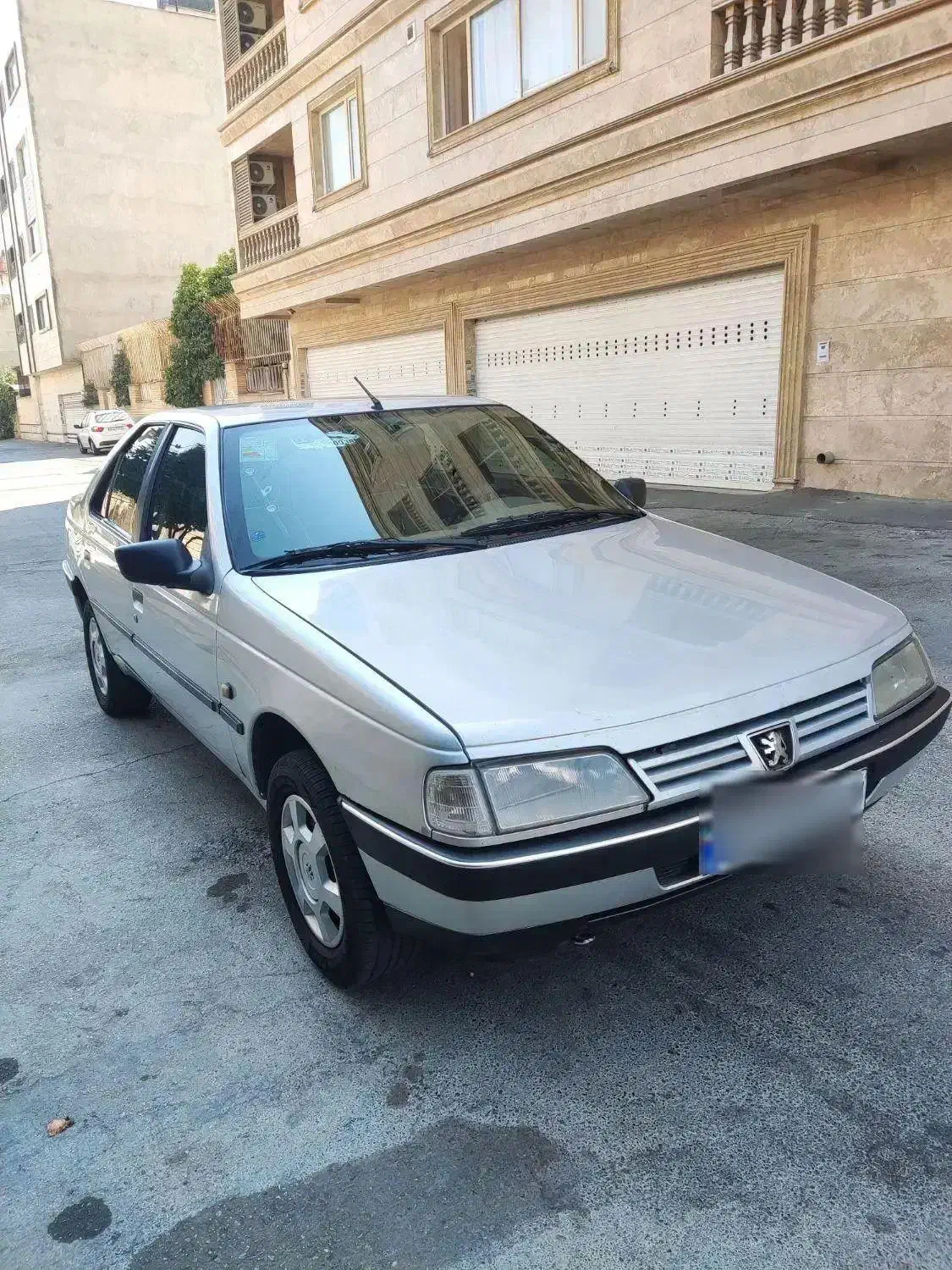 پژو 405 تمام فابریک خوش رخ کارمندی|خودرو سواری و وانت|شیراز, گل سرخ|دیوار