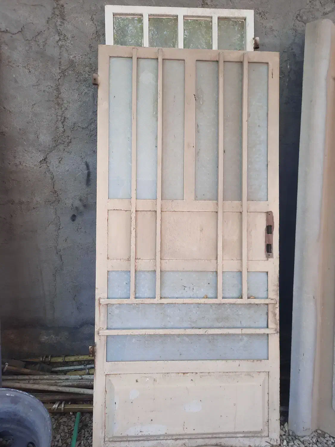 درب و پنجره تمیز|مصالح و تجهیزات ساختمان|باوی, |دیوار