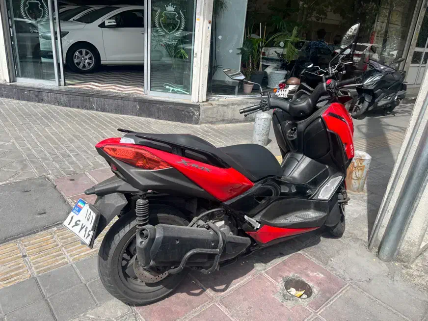 xmax|موتورسیکلت|تهران, جمهوری|دیوار