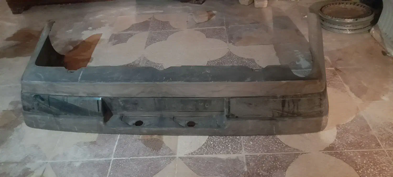 سپر عقب ۴۰۵|قطعات یدکی و لوازم جانبی|شیراز, مبعث|دیوار