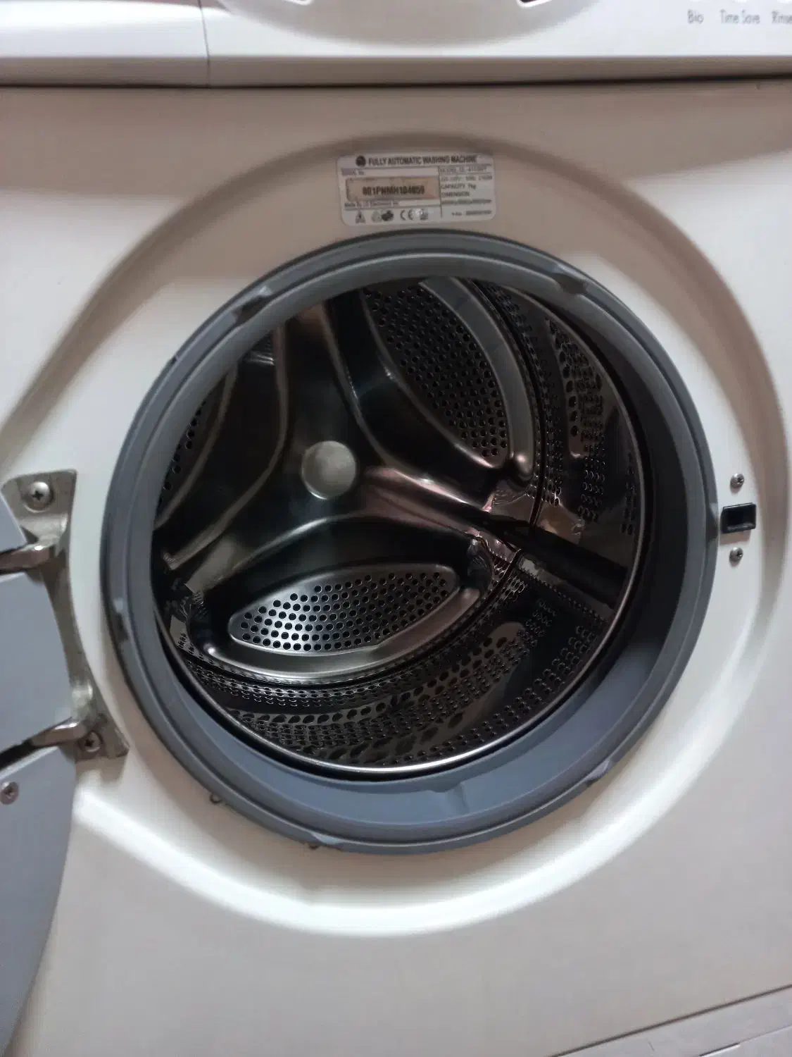 لباسشویی الجی|ماشین لباسشویی و خشک‌کن لباس|رشت, سعدی (تختی)|دیوار