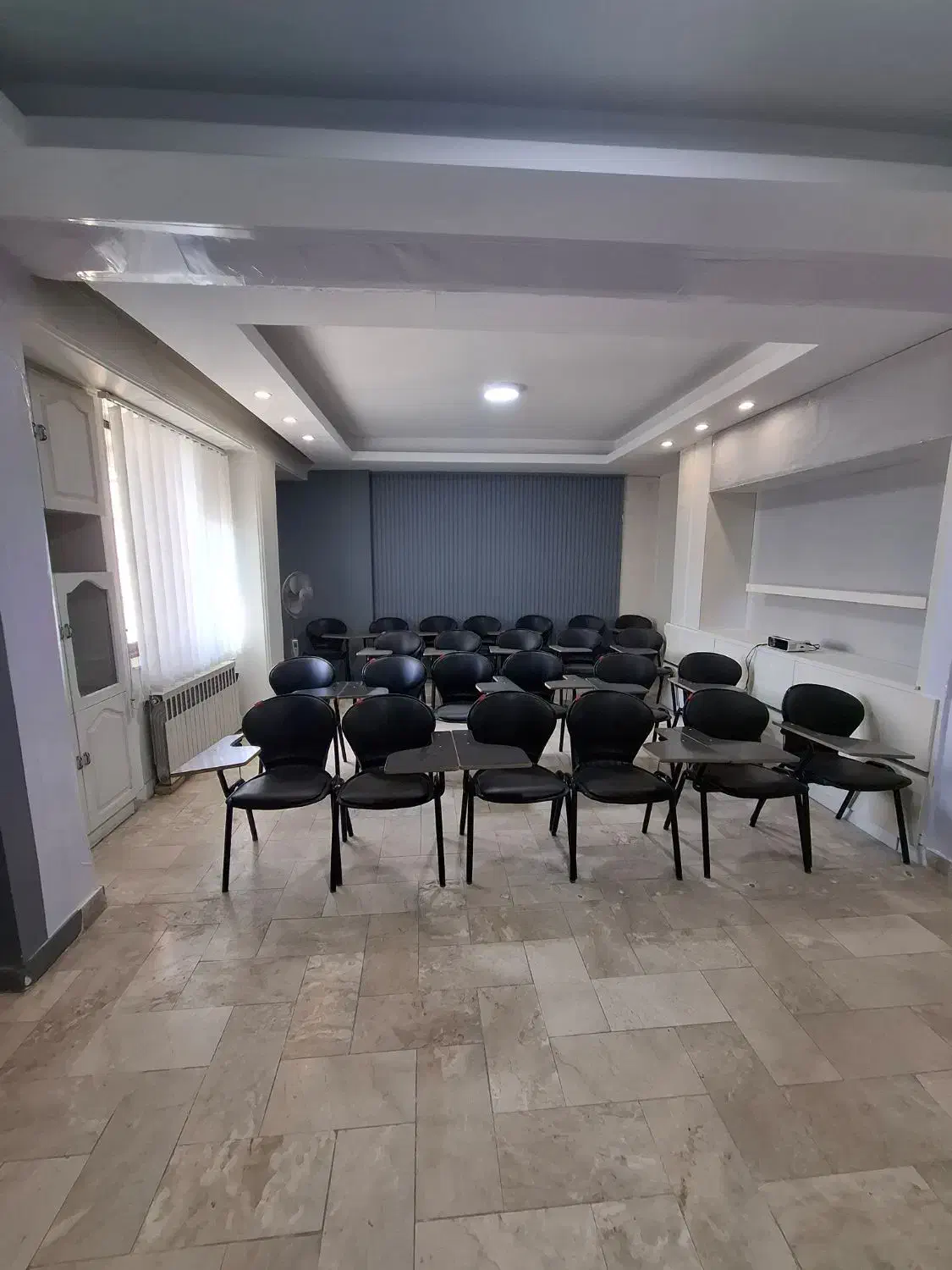 اجاره فضای آموزشی|اجارهٔ کوتاهمدت دفتر کار و فضای آموزشی|مشهد, آبکوه|دیوار