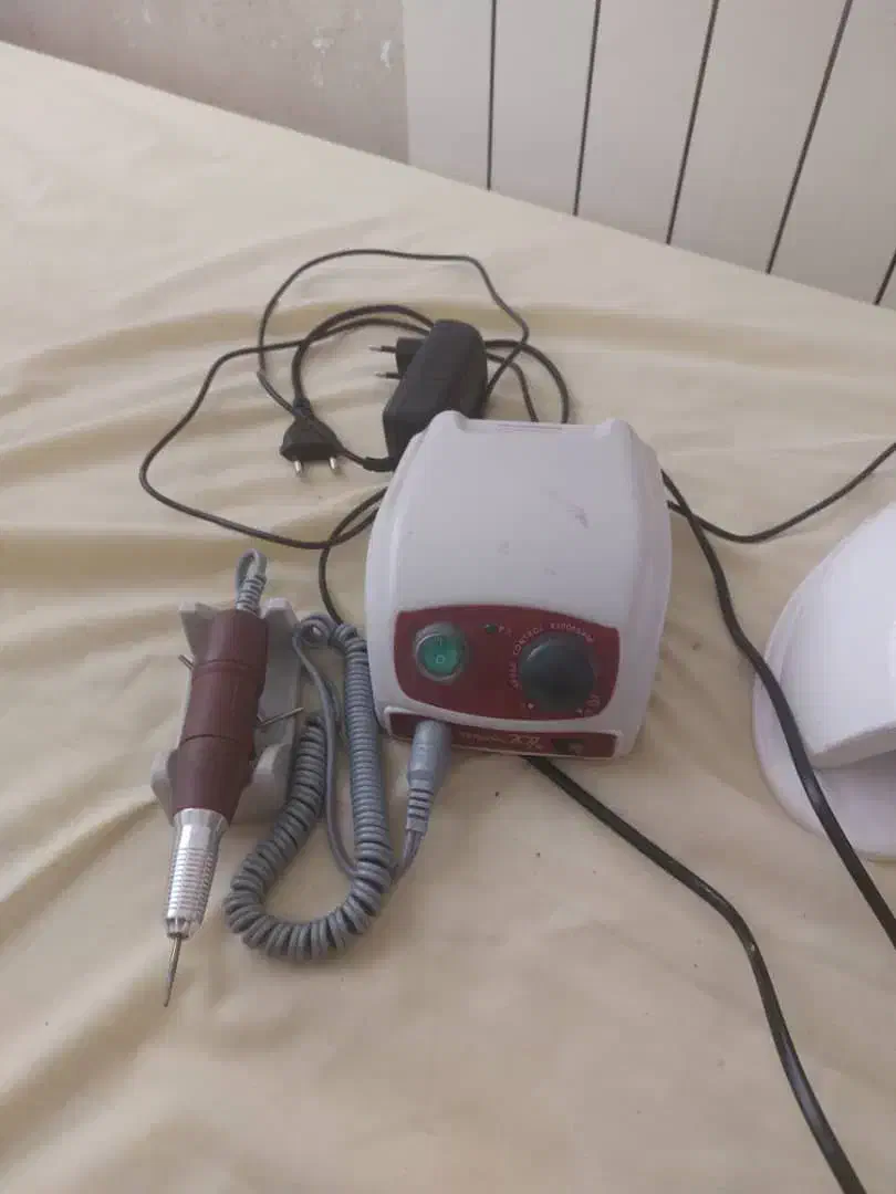 دستگاه یو وی وتجهیزات ناخن کاری|آرایشگاه و سالنهای زیبایی|قزوین, |دیوار