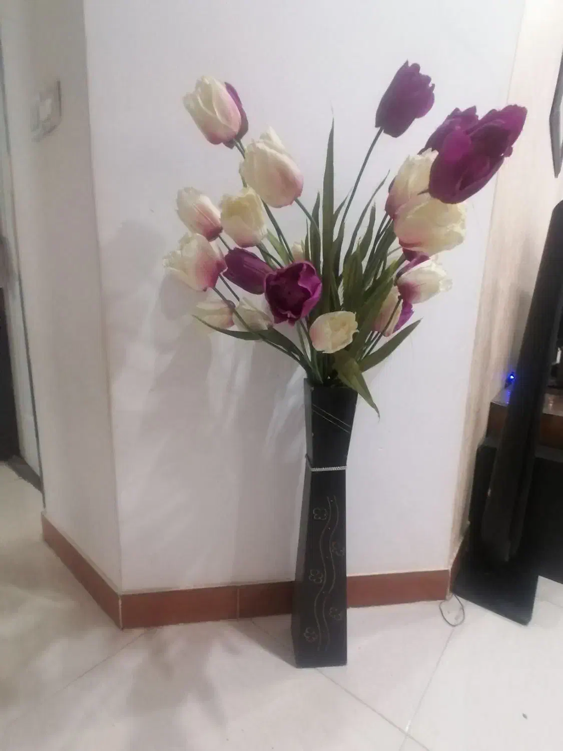 گل لاله|گل مصنوعی|چهارباغ, |دیوار