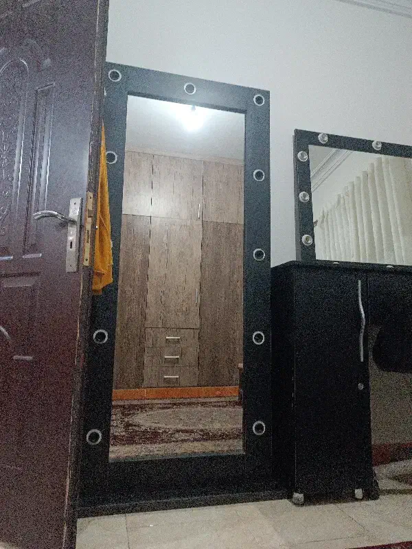 ایینه قدی لامپ دار|آینه|رشت, حمیدیان|دیوار