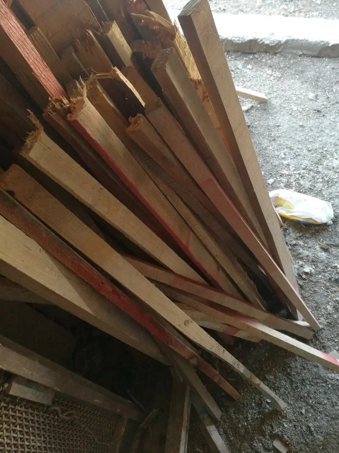 چوب روسی ورا‌ش|کتابخانه، شلف، قفسه‌های دیواری|قم, شهر قائم|دیوار