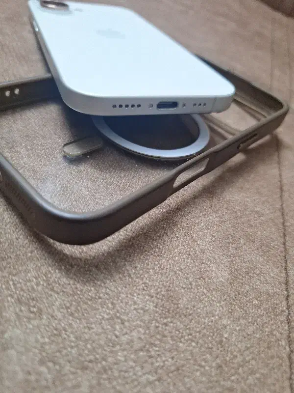 گوشی آیفون ۱۶نرمال|موبایل|اسلام‌شهر, شهرک قائمیه|دیوار