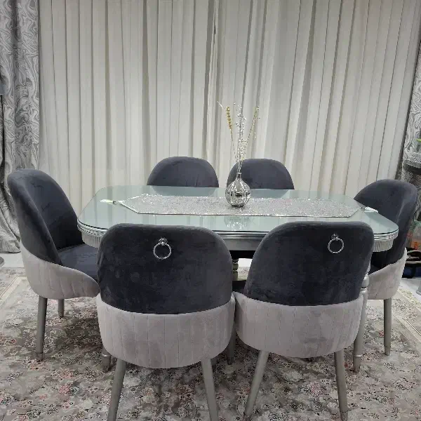 مبل هفت نفره و میزناهار خوری شش نفره|مبلمان خانگی و میز عسلی|تهران, شهمیرزادی|دیوار