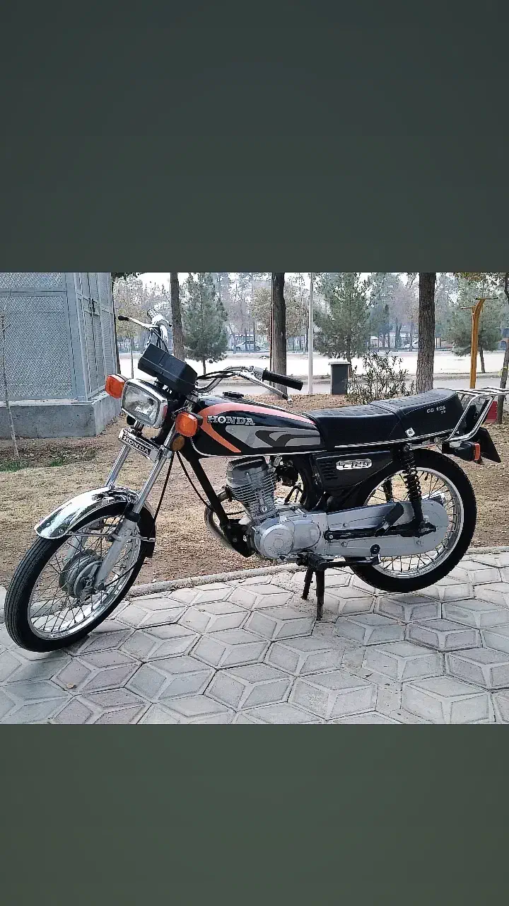 هندا ۸۴|موتورسیکلت|اصفهان, ملک‌شهر|دیوار