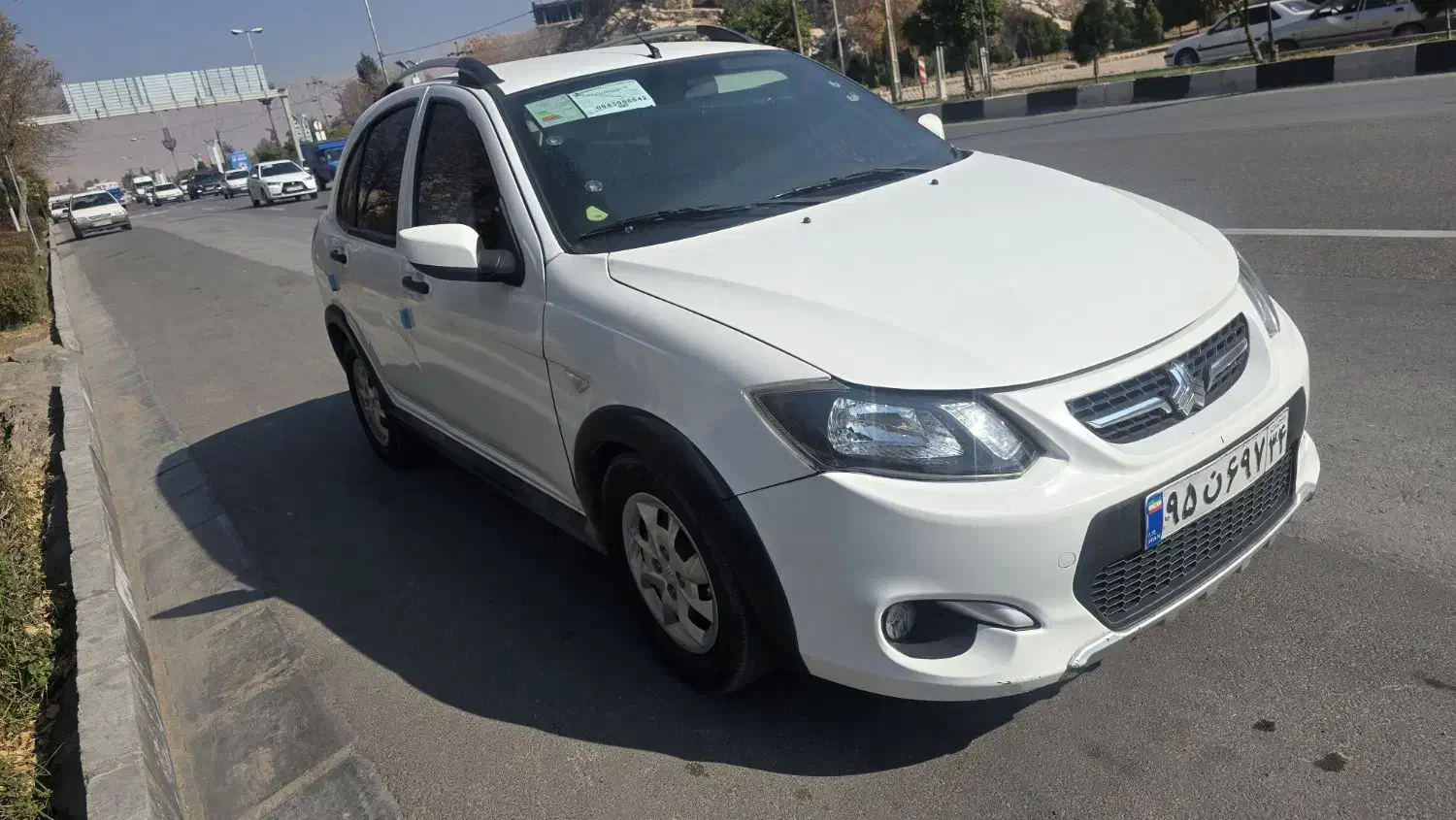 کوئیک|خودرو سواری و وانت|شیراز, باغ تخت|دیوار