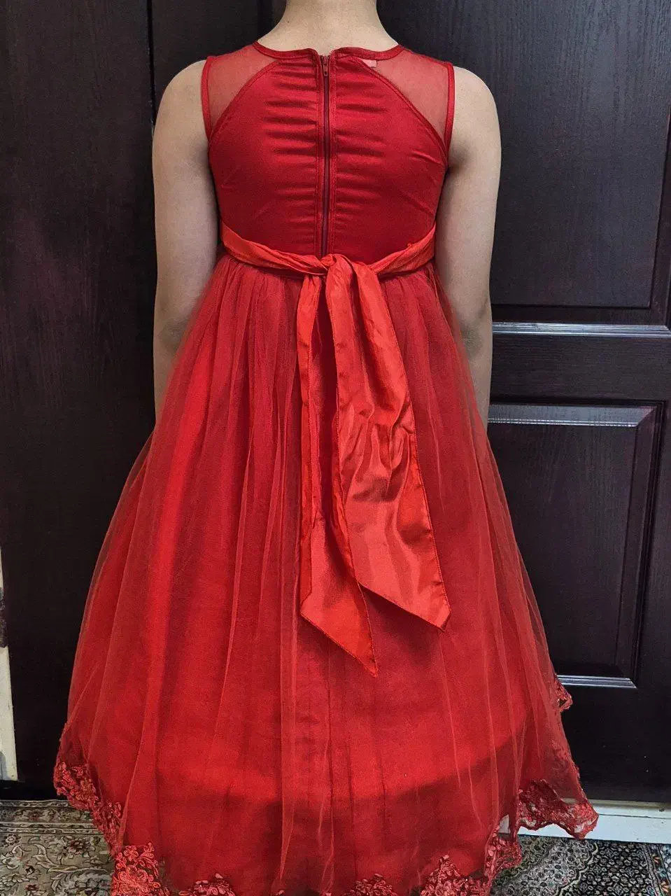 لباس مجلسی|لباس|ری, دولتآباد|دیوار