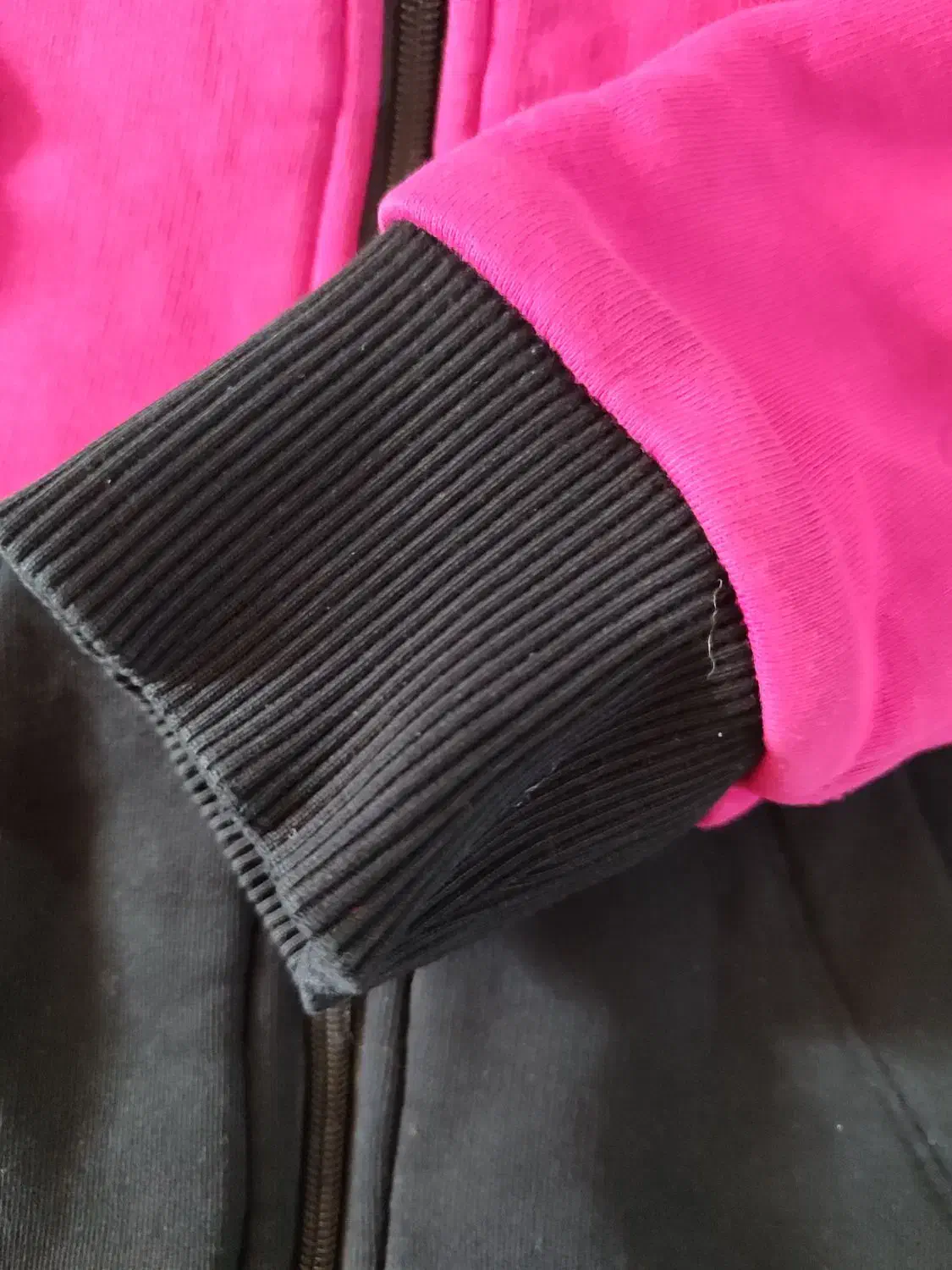 سویشرت اسپرت هالیدی در حد نو|لباس|تهران, شهرک استقلال|دیوار