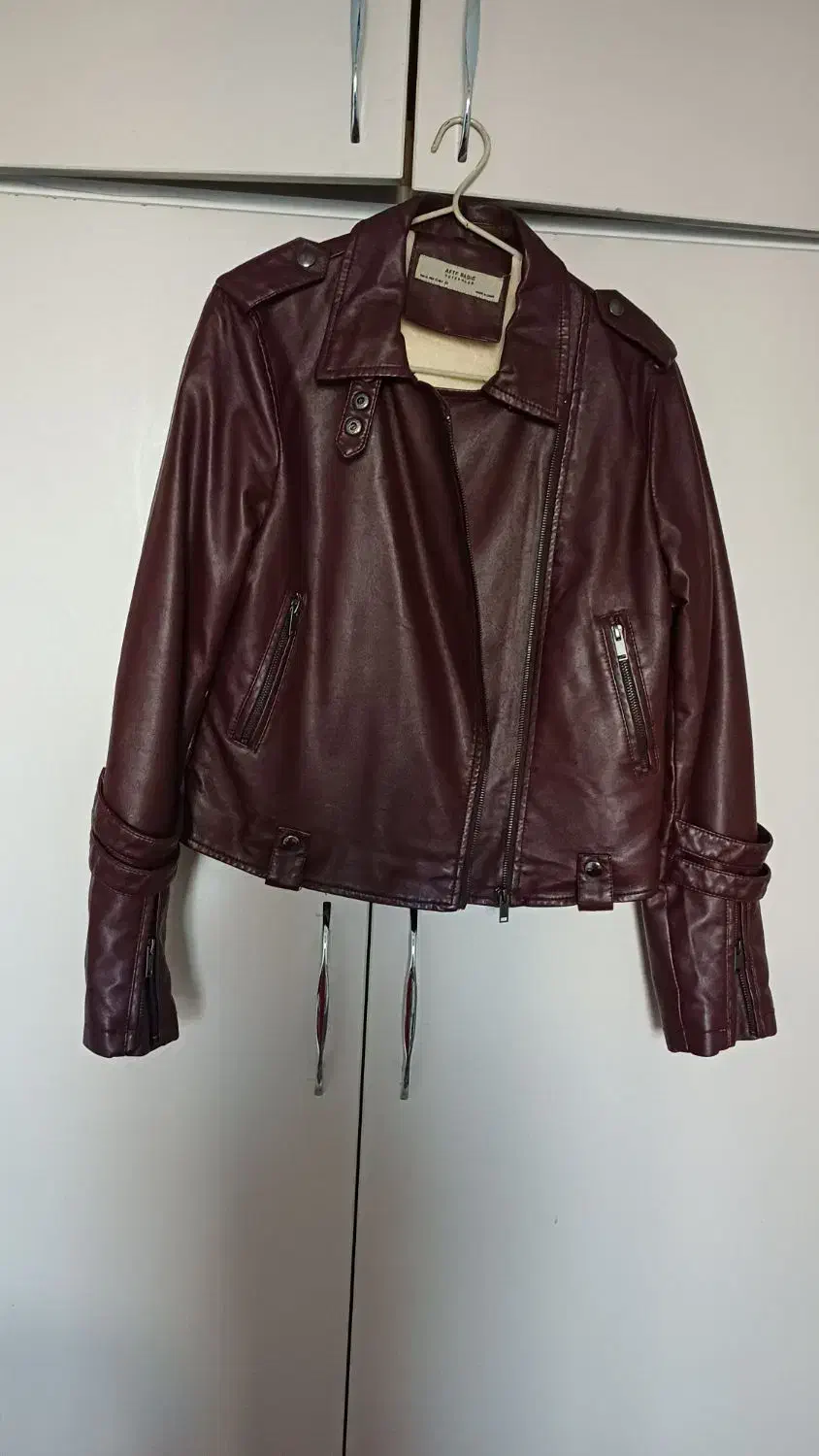 کت چرم رنگ عنابی درحدنو سایز۴۲|لباس|رشت, خمیران زاهدان|دیوار