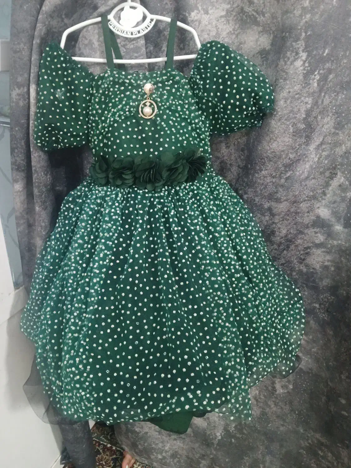 لباس|لباس|امیدیه, |دیوار