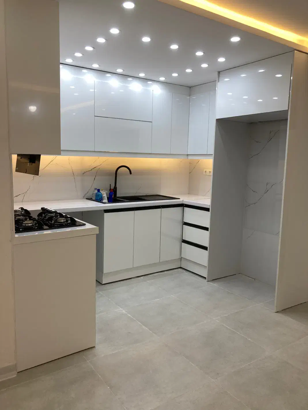 آپارتمان سام و زال دو خواب بسیار شیک|فروش آپارتمان|قشم, |دیوار