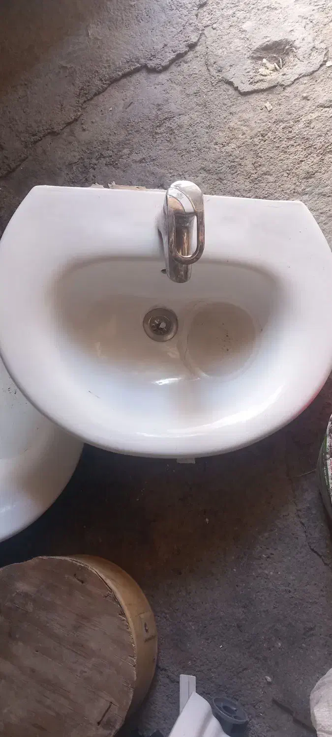 دو عدد رشویی|لوازم سرویس بهداشتی|کرمانشاه, |دیوار