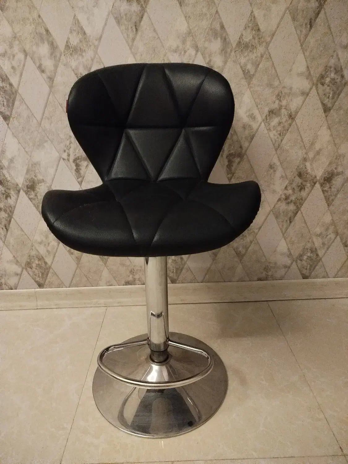 صندلی اپنی|مبلمان اداری|همدان, |دیوار