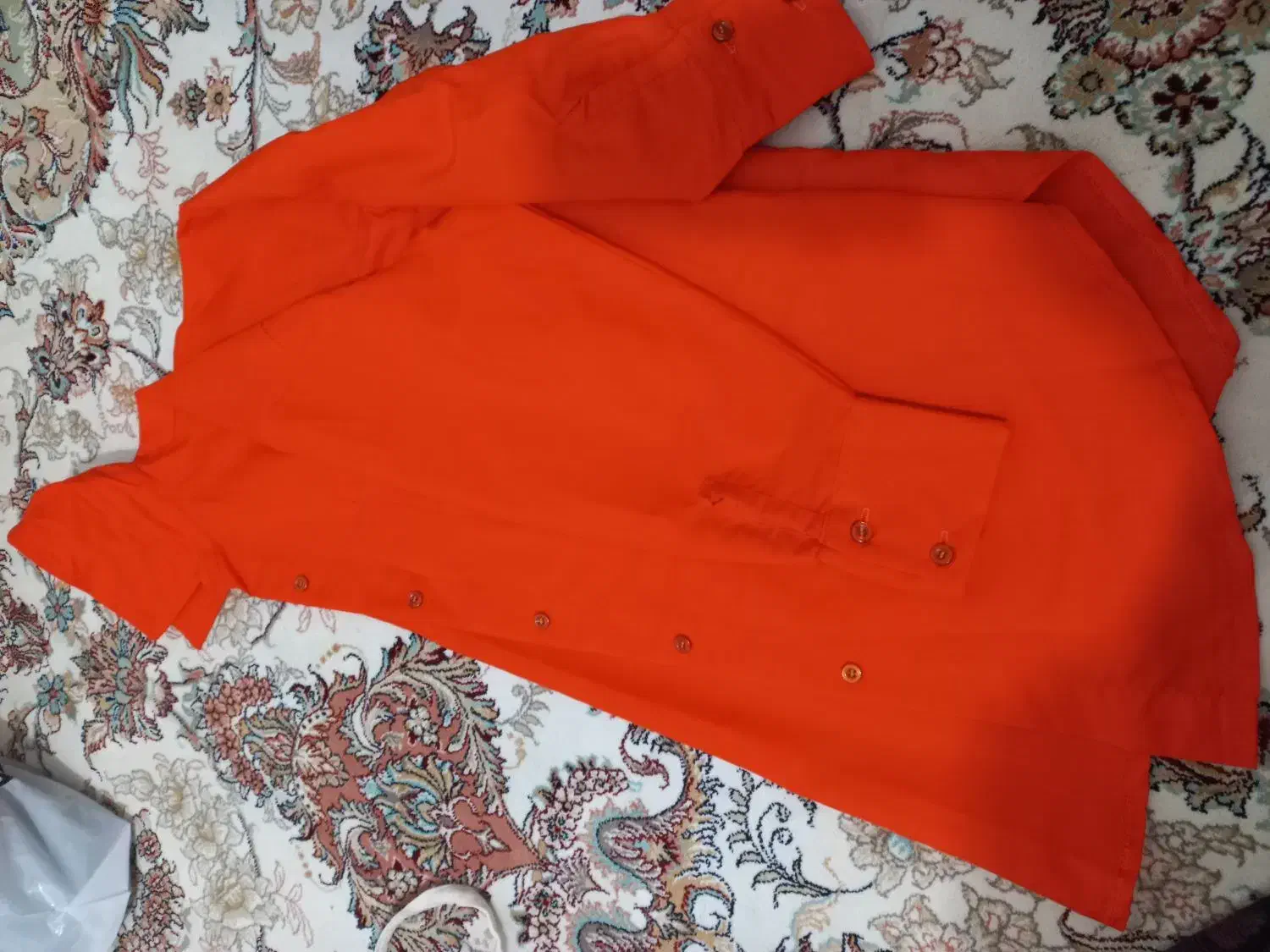 لباس ها|لباس|سنندج, |دیوار