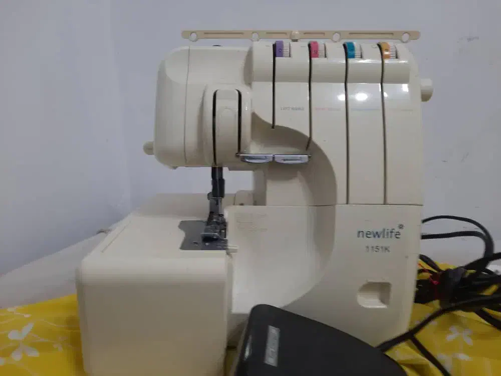 سردوز چهار نخ|چرخ خیاطی و ریسندگی|رشت, سلیمانداراب|دیوار