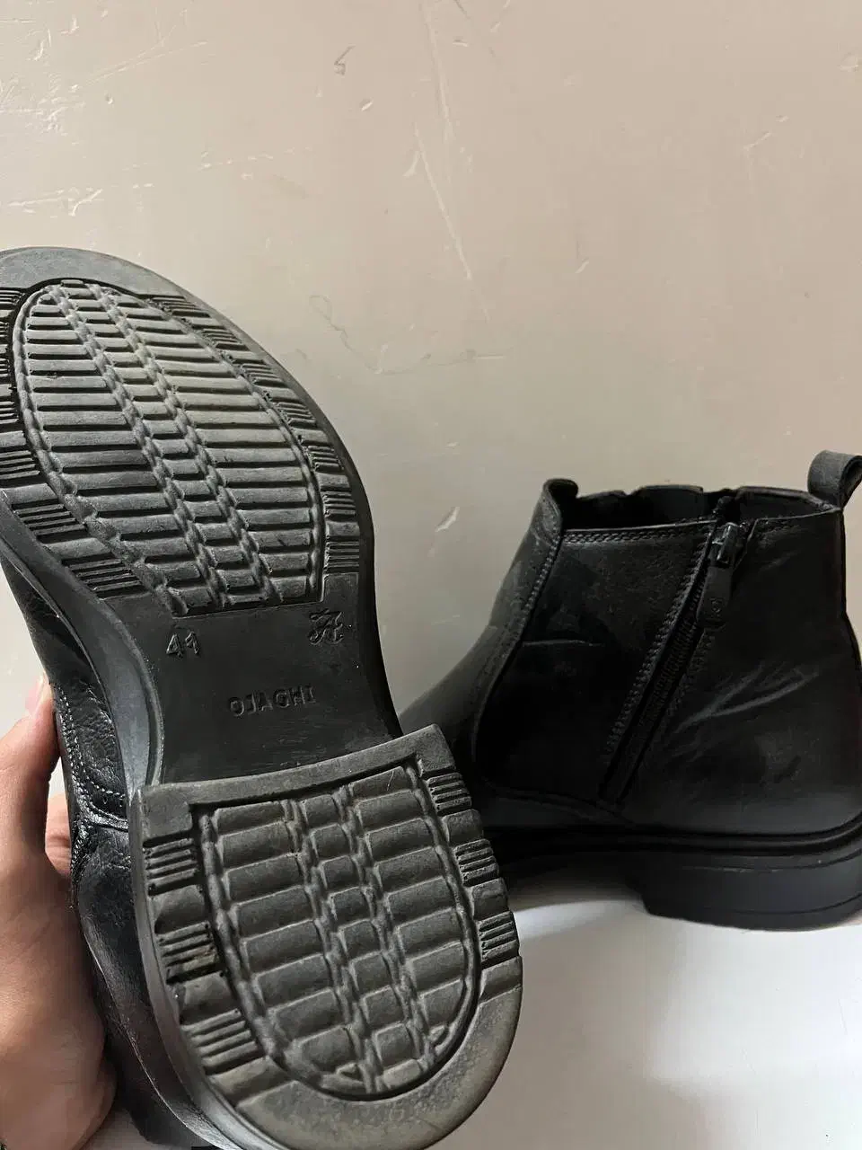 نیم بوت|کیف، کفش، کمربند|گنبد کاووس, |دیوار