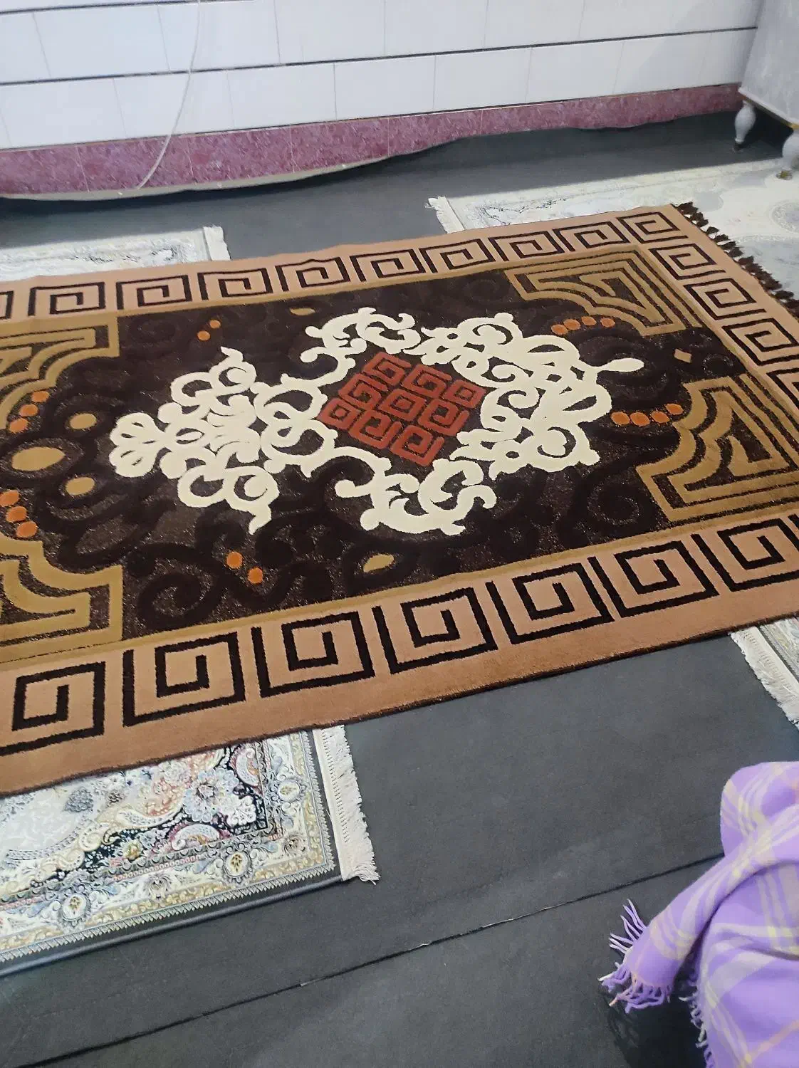 فرش فانتزی در حد نو سالم سالم و تازه شسته شده|فرش|نظرآباد, شهرک سید جمال الدین|دیوار