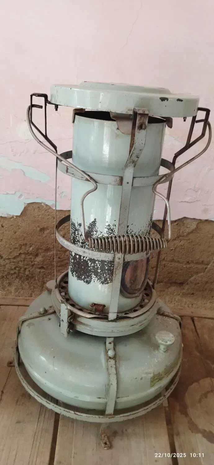 چراغ علاالدین عالی نسب|کلکسیون اشیاء عتیقه|سنقر, |دیوار